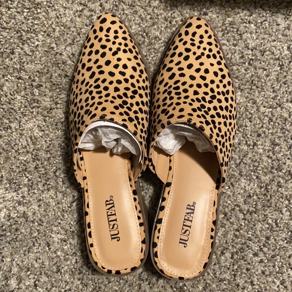 BRAND NEW size 6 mules from JustFab - Picture 2 of 3